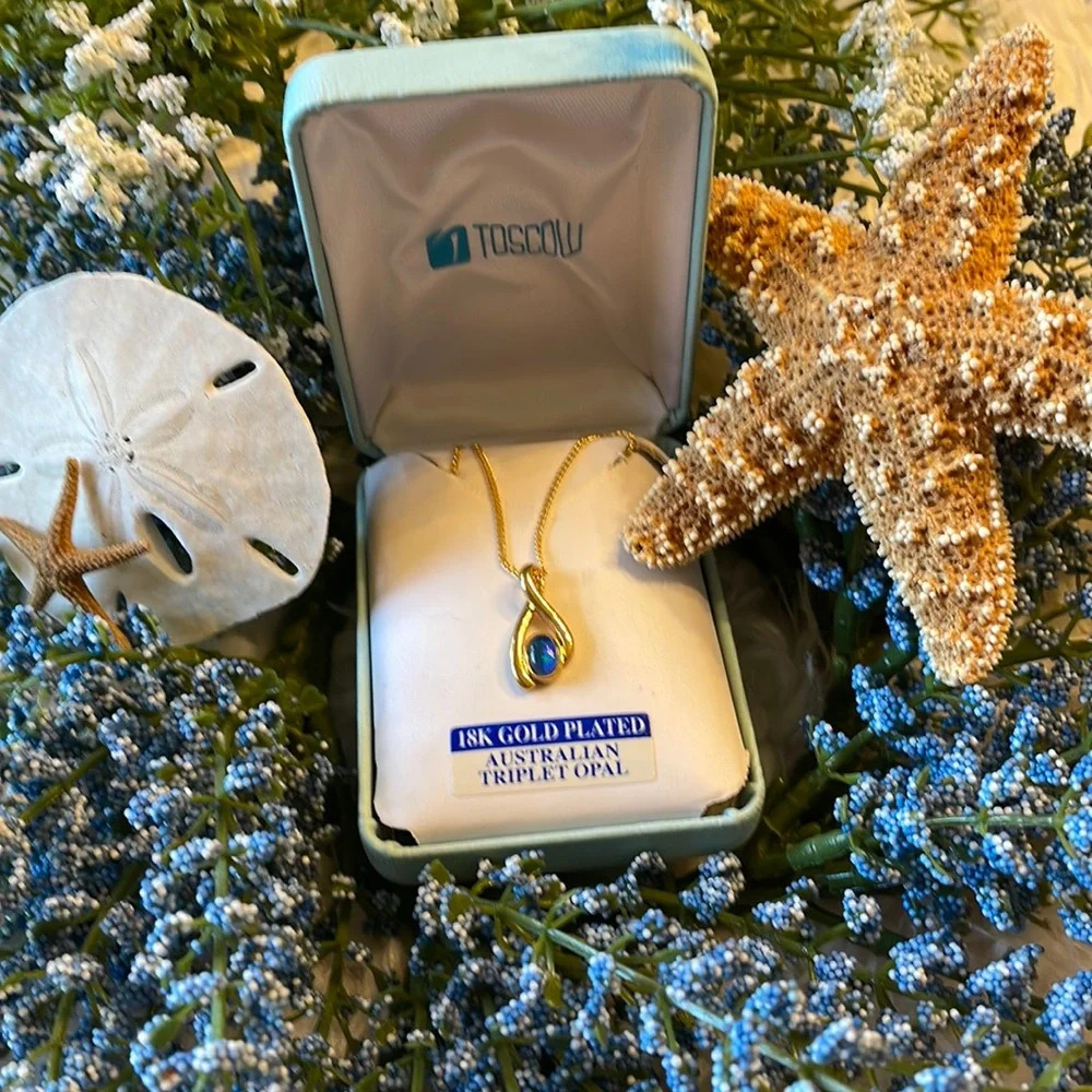Toscow 18K Gold Plated Australian Triplet Opal necklace. New in box, never worn